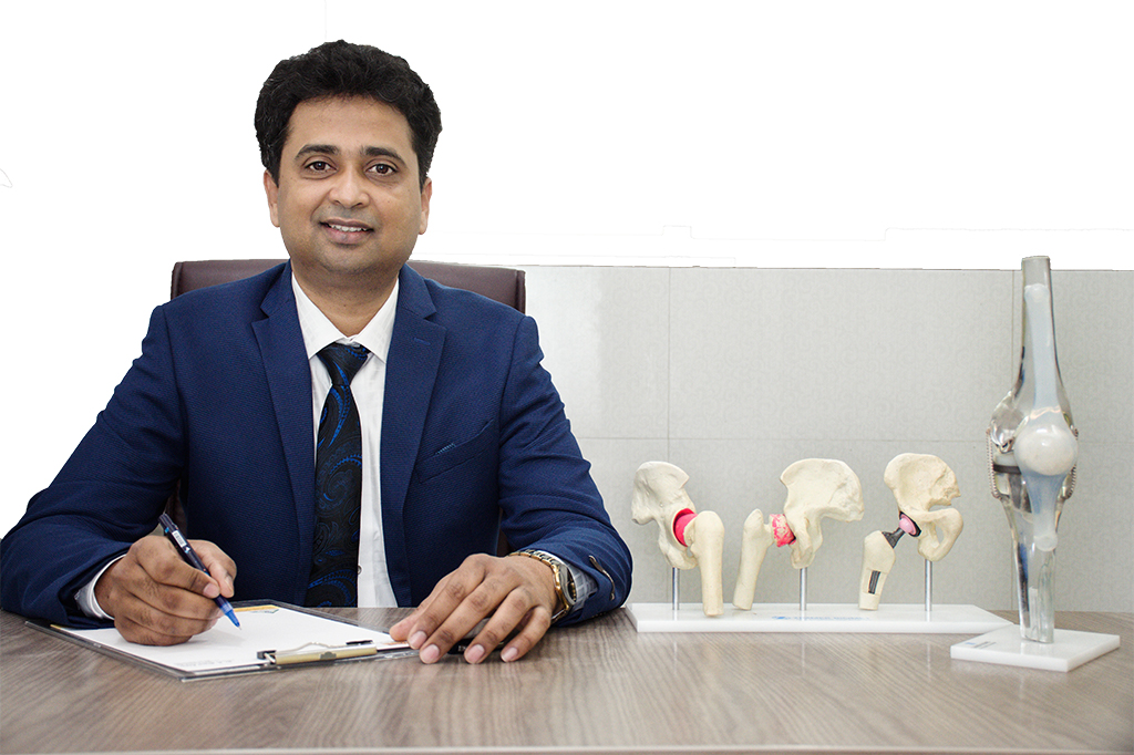 Dr. Bharat Kumar best robotic knee replacement surgeon in Navi Mumbai